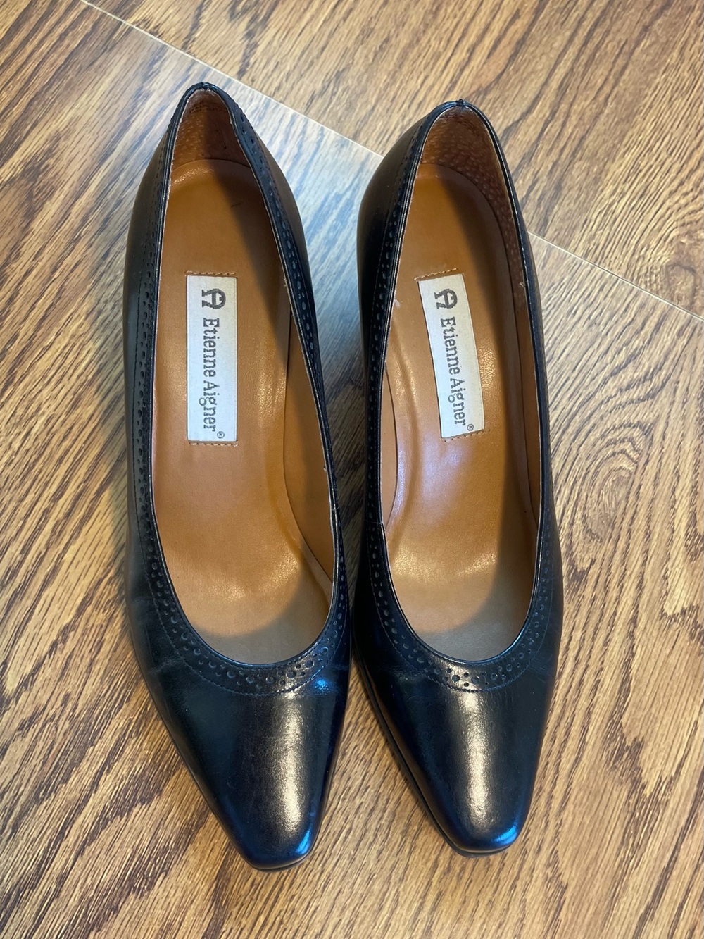 Vintage Etienne Aigner Raine Black Leather Pumps Women’s 7.5M Minimalist Luxury